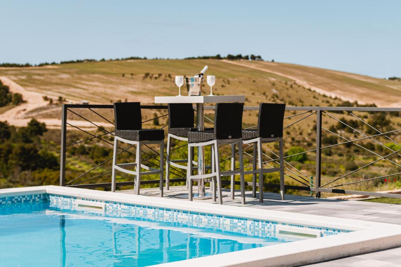 Guest House "The View" - With A Pool Donje Polje エクステリア 写真