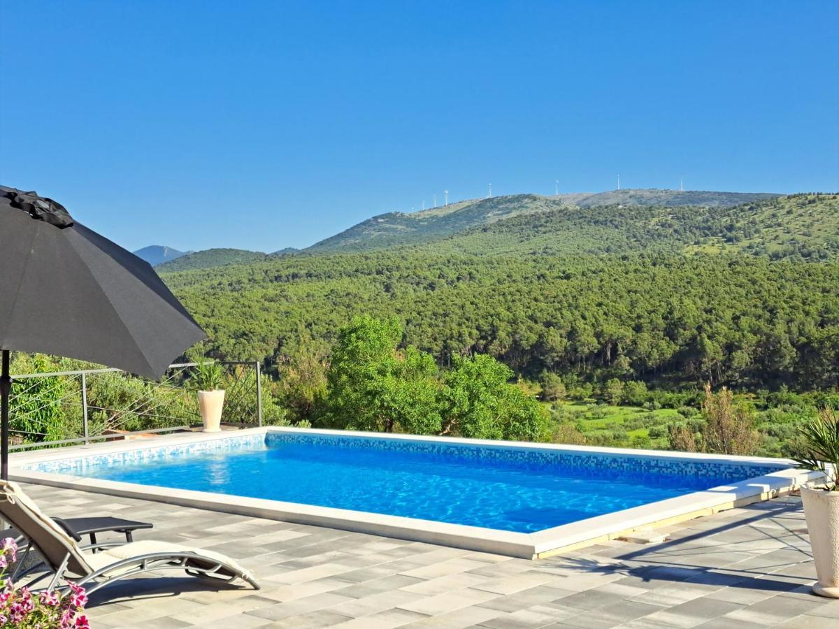 Guest House "The View" - With A Pool Donje Polje エクステリア 写真