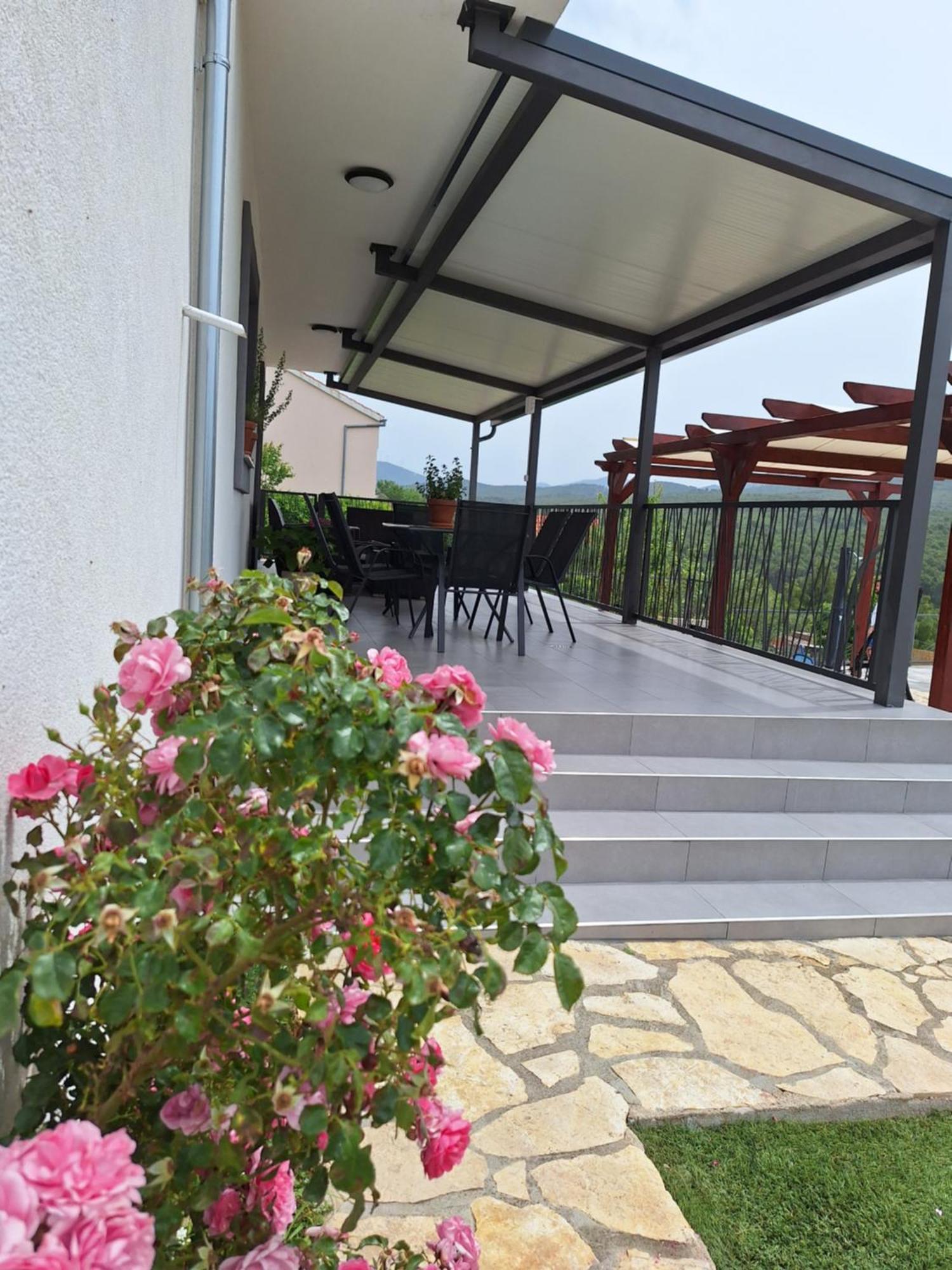 Guest House "The View" - With A Pool Donje Polje エクステリア 写真